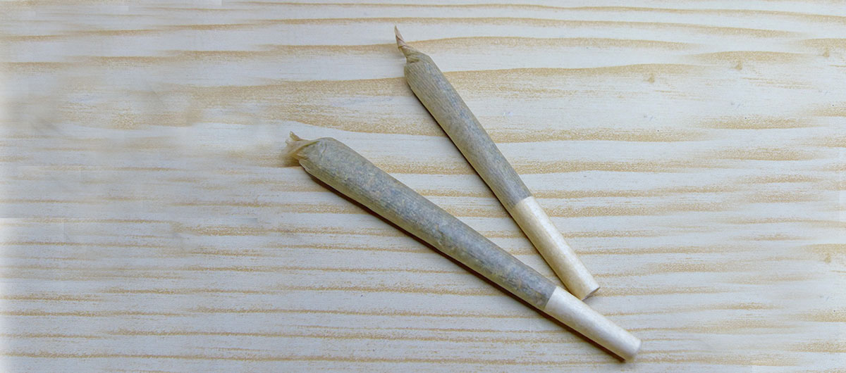 image of 2 rolled joint.